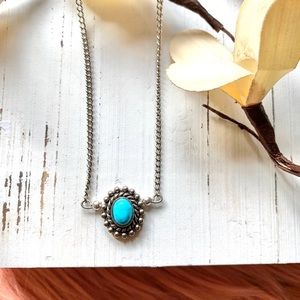 STUNNING NWT TURQUOISE PENDANT NECKLACE